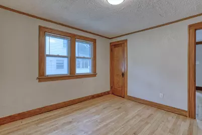 2225  S 82nd St, West Allis, WI 53219 - Photo 23