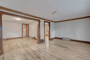 2225 S 82nd St, West Allis, WI 53219 - Photo 27