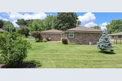 548  Oakwood Dr, Hartland, WI 53029 - Photo 23