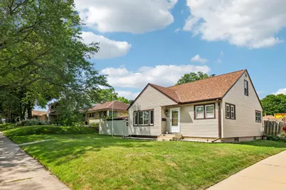 2935 S 93rd St, West Allis, WI 53227 - Photo 3