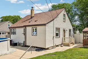 2935 S 93rd St, West Allis, WI 53227 - Photo 35
