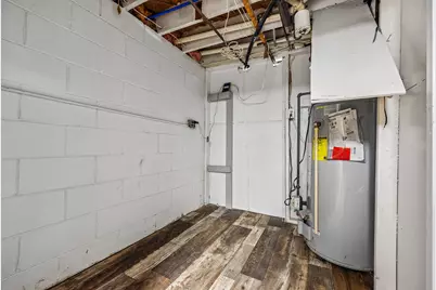2935 S 93rd St, West Allis, WI 53227 - Photo 33