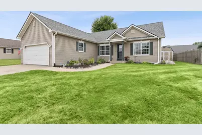 1409 E Pinecrest Ln, Elkhorn, WI 53121 - Photo 1