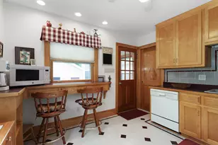 1329 N 70th St, Wauwatosa, WI 53213 - Photo 5