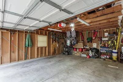 1329 N 70th St, Wauwatosa, WI 53213 - Photo 23