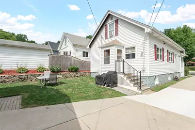 1329 N 70th St, Wauwatosa, WI 53213 - Photo 25
