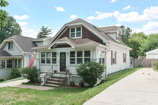1329 N 70th St, Wauwatosa, WI 53213 - Photo 27