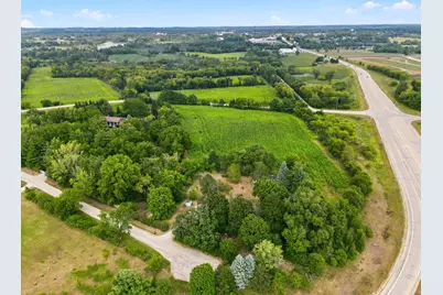 N1360  Deerpath Rd, Koshkonong, WI 53538 - Photo 39