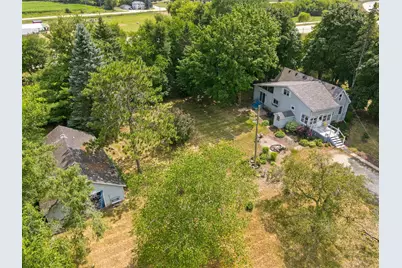 N1360  Deerpath Rd, Koshkonong, WI 53538 - Photo 47