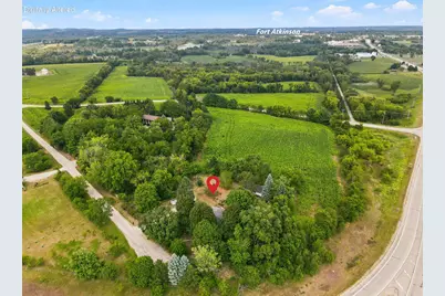 N1360  Deerpath Rd, Koshkonong, WI 53538 - Photo 37