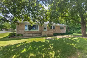 W8491 Spring View Dr, Scott, WI 53040 - Photo 1