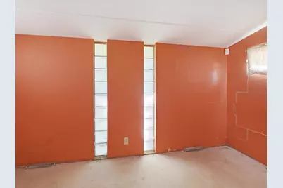 1801  Johnston Dr, Manitowoc, WI 54220 - Photo 15