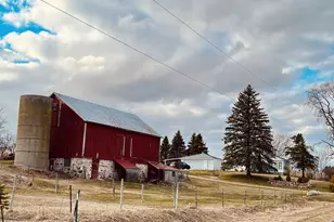 N2640 Bates Rd, Lyndon, WI 53011 - Photo 5