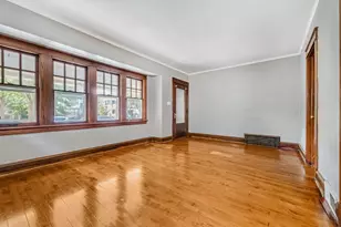 2828 N 49th St, Milwaukee, WI 53210 - Photo 5
