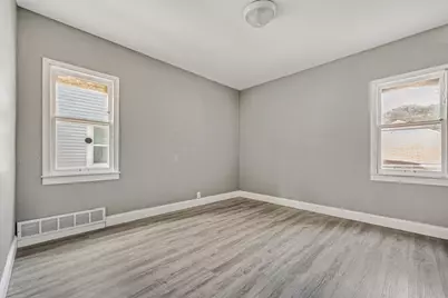 2828 N 49th St #2830, Milwaukee, WI 53210 - Photo 9