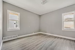 2828 N 49th St, Milwaukee, WI 53210 - Photo 9
