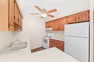N82W13514 Fond du Lac Ave, Menomonee Falls, WI 53051 - Photo 15