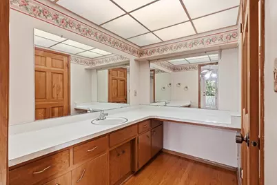 10042 W Tower Ave, Milwaukee, WI 53224 - Photo 19