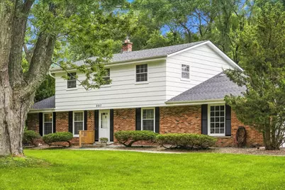 2517 W Chestnut Rd, Mequon, WI 53092 - Photo 1