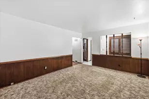 2517 W Chestnut Rd, Mequon, WI 53092 - Photo 15