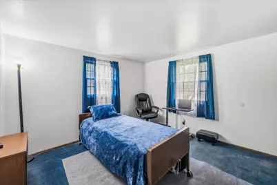 2517 W Chestnut Rd, Mequon, WI 53092 - Photo 35