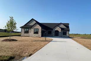 4475 Blake Ct, Richfield, WI 53017 - Photo 1