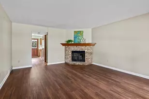 2020 Woodburn Rd, Waukesha, WI 53188 - Photo 5