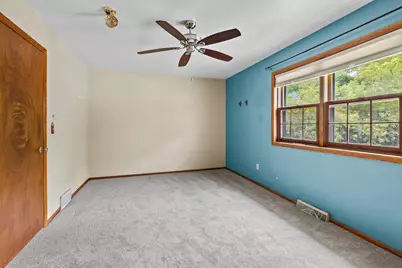 2020  Woodburn Rd #A, Waukesha, WI 53188 - Photo 17