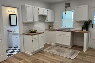 128 E Lloyd St, Milwaukee, WI 53212 - Photo 1
