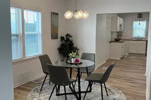 128 E Lloyd St, Milwaukee, WI 53212 - Photo 3
