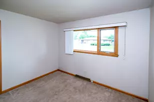 7219 W Crawford Ave, Milwaukee, WI 53220 - Photo 31