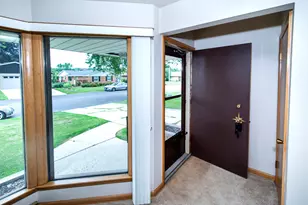 7219 W Crawford Ave, Milwaukee, WI 53220 - Photo 3