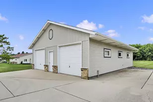 W2041 E River Rd, Auburn, WI 53010 - Photo 7