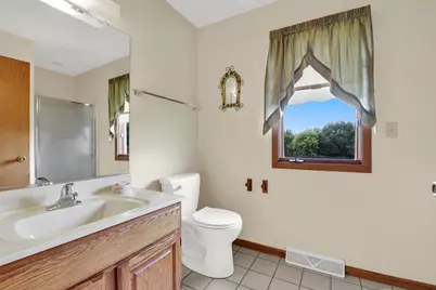 W2041 E River Rd, Auburn, WI 53010 - Photo 17