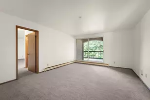 4000 W Rivers Edge Cir, Brown Deer, WI 53209 - Photo 7