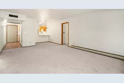 4000 W Rivers Edge Cir #1, Brown Deer, WI 53209 - Photo 9