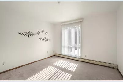 4000 W Rivers Edge Cir #1, Brown Deer, WI 53209 - Photo 11