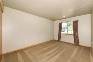 3016 Meyer Ct, Racine, WI 53406 - Photo 35