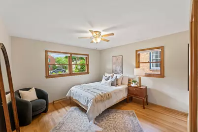 2800 N Hartung Ave, Milwaukee, WI 53210 - Photo 17