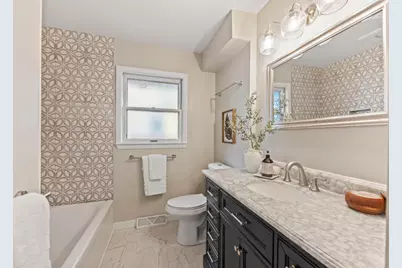 2800 N Hartung Ave, Milwaukee, WI 53210 - Photo 21