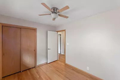 2800 N Hartung Ave, Milwaukee, WI 53210 - Photo 23