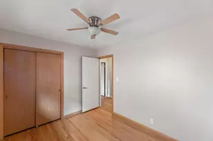 2800 N Hartung Ave, Milwaukee, WI 53210 - Photo 23