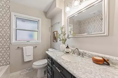 2800 N Hartung Ave, Milwaukee, WI 53210 - Photo 19