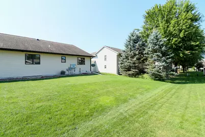 301  Crestwood Ln, Onalaska, WI 54650 - Photo 21