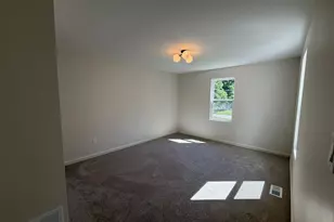2344 N Dr William Finlayson St, Milwaukee, WI 53212 - Photo 19