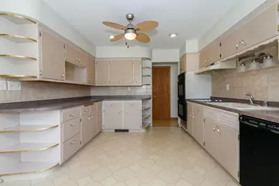 10160-62 W Montana Ave, West Allis, WI 53227 - Photo 5