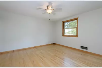 10160-62 W Montana Ave, West Allis, WI 53227 - Photo 33