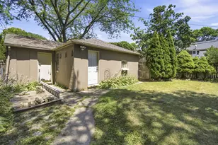 4858 N Iroquois Ave, Glendale, WI 53217 - Photo 39