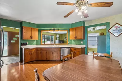 400  Mary Ln, Horicon, WI 53032 - Photo 9