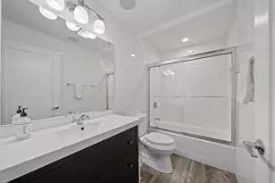 31 Abbey Villa Cir, Fontana, WI 53125 - Photo 17